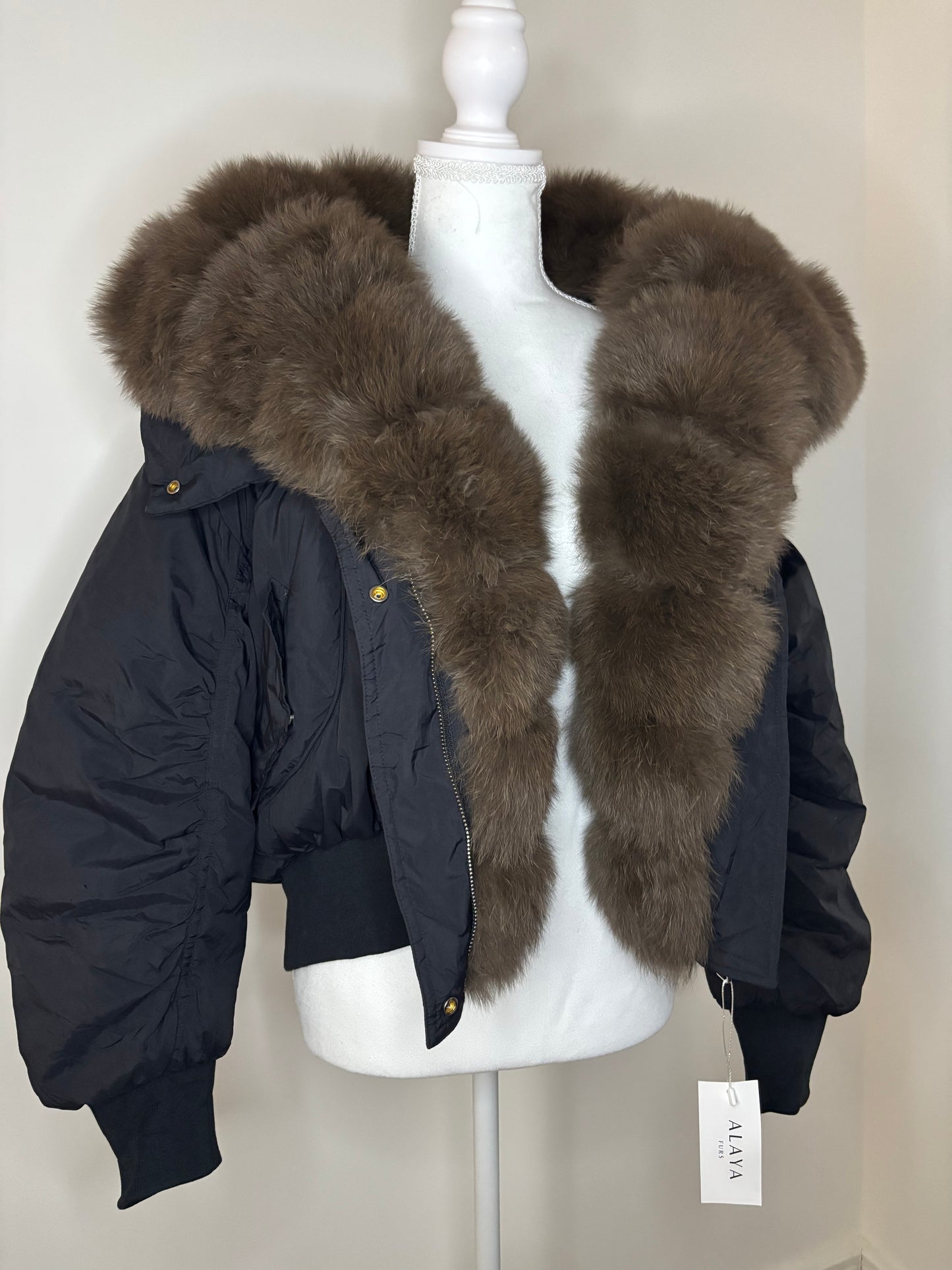 BILLIE (READY TO SHIP)