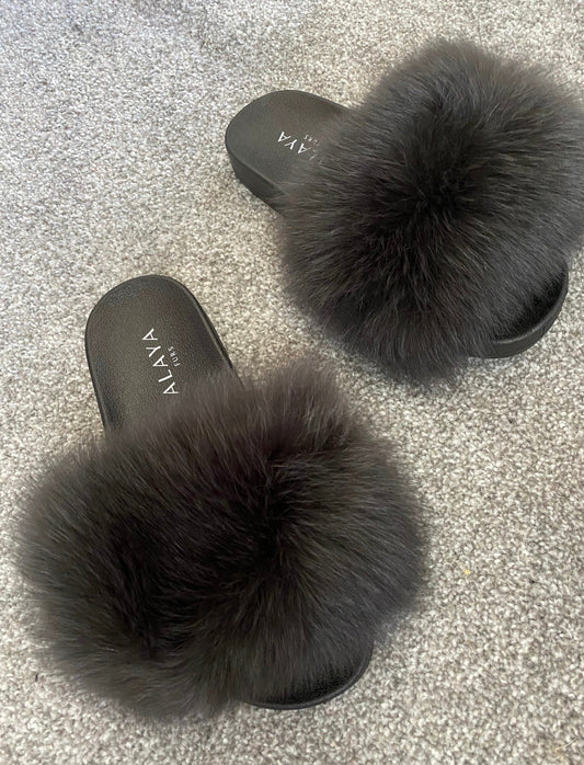 Smoke Fur Sliders